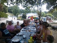 Camping La Romiguiere : 2019 08 06 Repas de Quartier